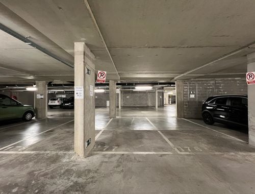                                         Place de stationnement à louer à Leopoldsburg, € 75
