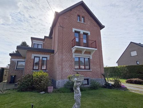                                         Eengezinswoning te koop in Eugies, € 305.000
