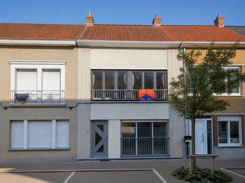 Deze woning is rustig gelegen doch dichtbij het openbaar vervoer, winkels en invalswegen.<br />
Een ideaal voor iemand die op zoek is naar ruimte met