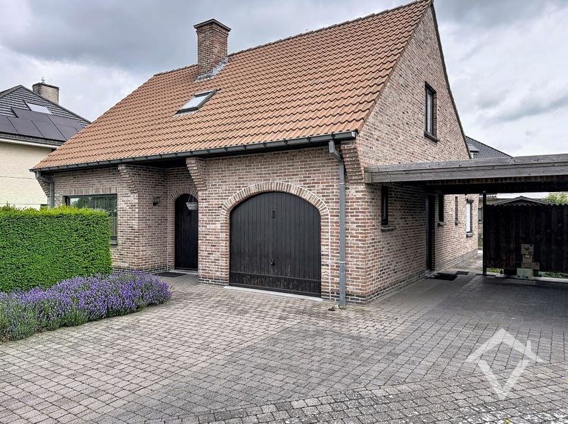 Huis te koop in Hofkouter 6,
                    9860 Oosterzele