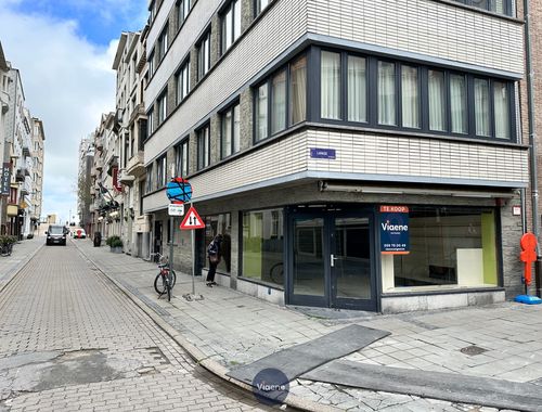                                         Rez-de-chaussée commercial à vendre à Oostende, € 169.000
