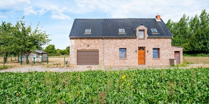 Huis te koop in Rue du Bras de Fer 1, 7971 Thumaide