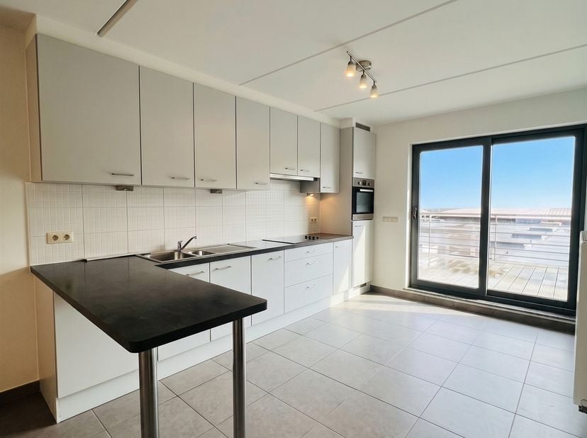 Appartement spacieux à louer dans le centre de Hamme (disponible le 01/10/26)<br />
Dès que l'on entre dans l'appartement, on remarque immédiatement l