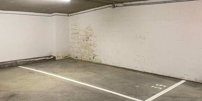 Garage te koop in Rue Keyenveld 6, 1050 Elsene