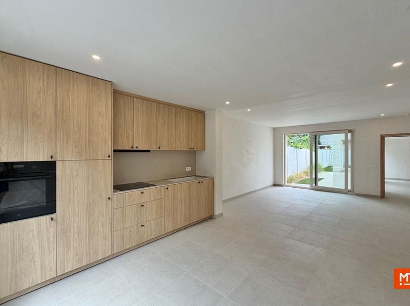 Appartement à louer
                    à 8890 Dadizele