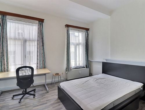                                         Kot-Colocation à louer à Namur, € 260
