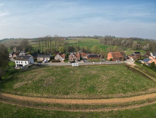                                         Terrain à bâtir à vendre à Bierghes, € 146.858
