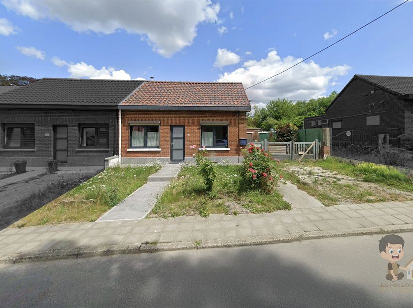 Huis te huur in ,
                    6200 Châtelet
