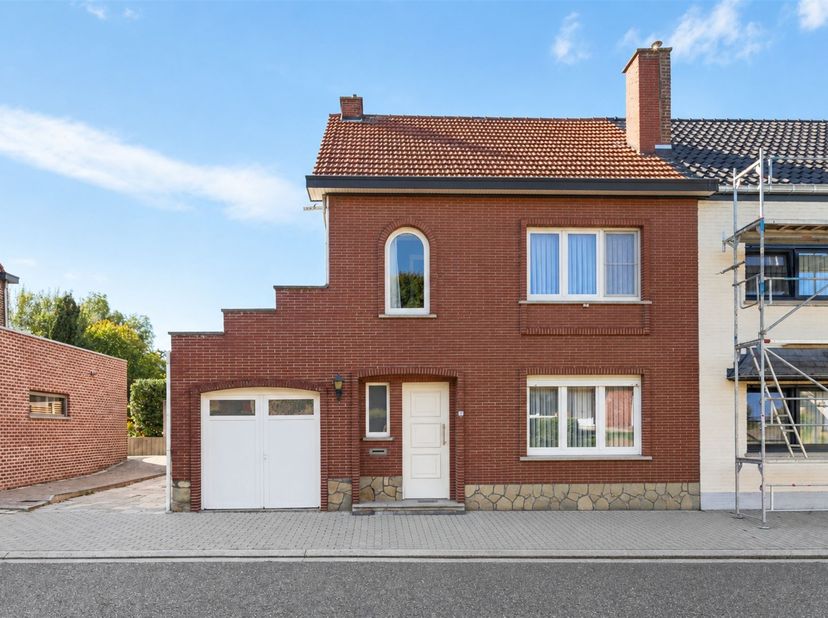 Huis te koop in Oude Tramstraat 14,
                    3890 Montenaken