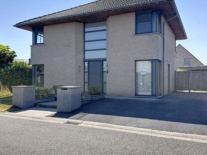 Maison à louer
                    à 8680 Koekelare