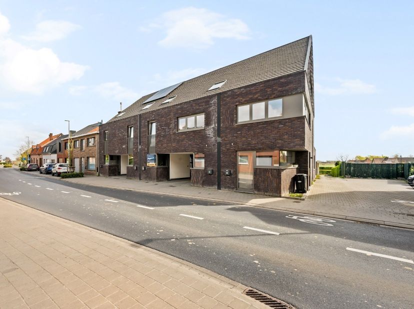 - Recente woning: bouwjaar 2021<br />
- Ideale ligging in Heuvelland: Ieperstraat 29<br />
- Volledig instapklaar<br />
- Uitstekend EPC: label A!<br