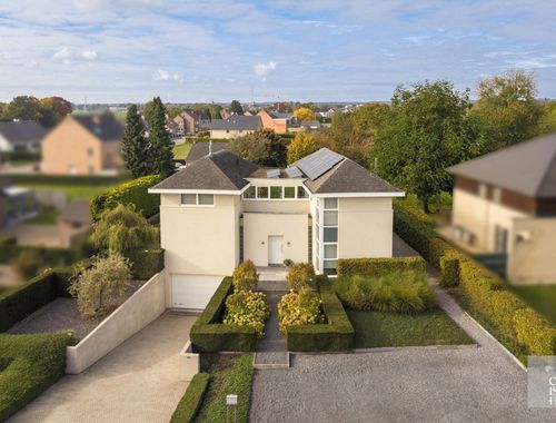                             Uitzonderlijke woning te koop in Leut
