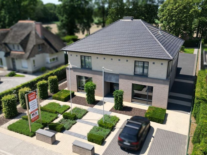 Bedrijfsvastgoed te koop in Oudsbergerweg 88,
                    3670 Gruitrode
