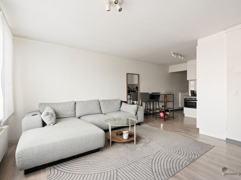 Appartement te koop in Salvialei 12 bus V2,
                    2170 Merksem