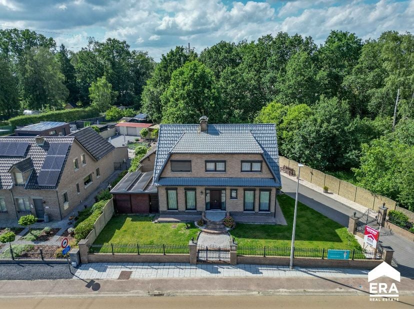 [[ DIT PAND NEEMT DEEL AAN DE ERA OPEN HUIZEN DAG OP 13/6 VAN 11:00 TOT 12:00 ]]<br />
Dit pand neemt deel aan de ERA Open Huizen Dag. Te bezichtigen