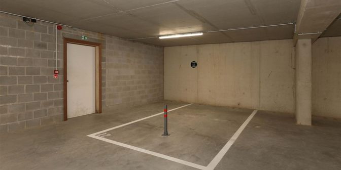 Garage à vendre à Smalstraat 5 - P22, 3730 Hoeselt