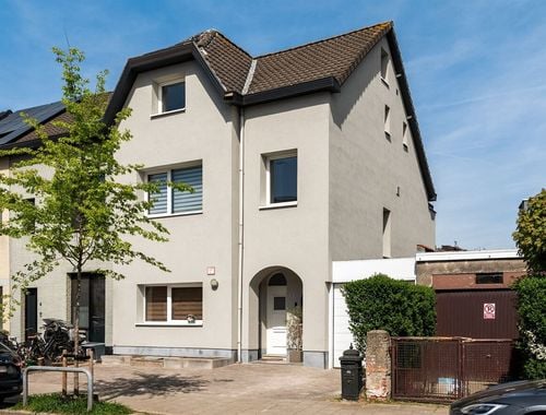                                         Eengezinswoning te koop in Deurne, € 439.000
