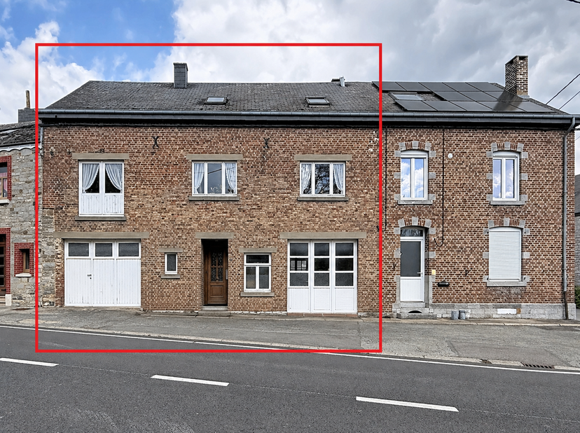Ruime woning met talrijke indelingsmogelijkheden dankzij de mooie, modulaire ruimtes, ideaal om aan te passen aan uw behoeften en projecten.<br />
De