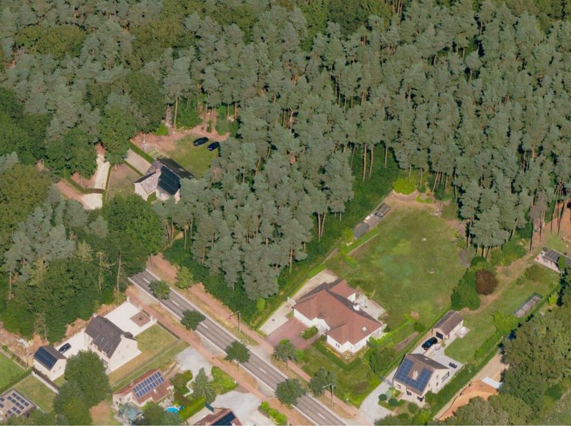 Terrain à vendre
                    à 3600 Genk