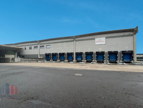                                         Bâtiment d’entreprise à louer à Sint-Niklaas, € 20.888
