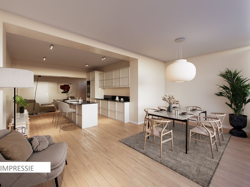 Unieke opportuniteit te centrum Sint-Lenaarts. Op twee percelen gelegen, maar in één geheel verkocht, een handelswoning vooraan bestaande uit een voor