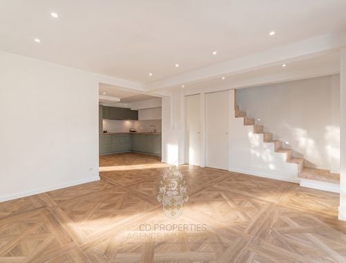                                         Duplex à vendre à Uccle, € 560.000
