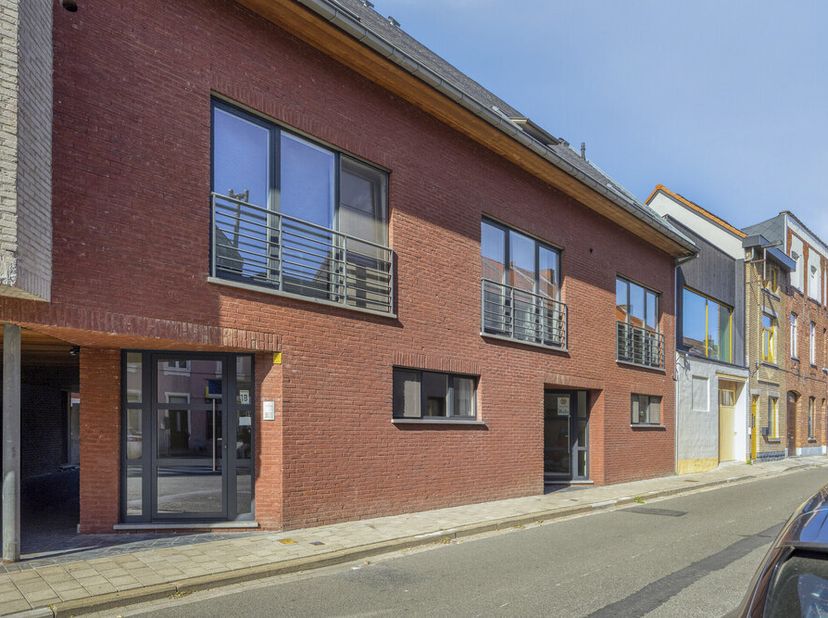 Appartement te koop in Herlegemstraat 1,
                    9040 Sint-Amandsberg