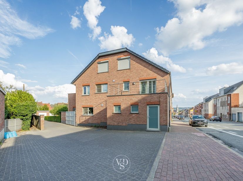 Appartement te koop in Kruisstraat 241 bus 0002,
                    9600 Ronse