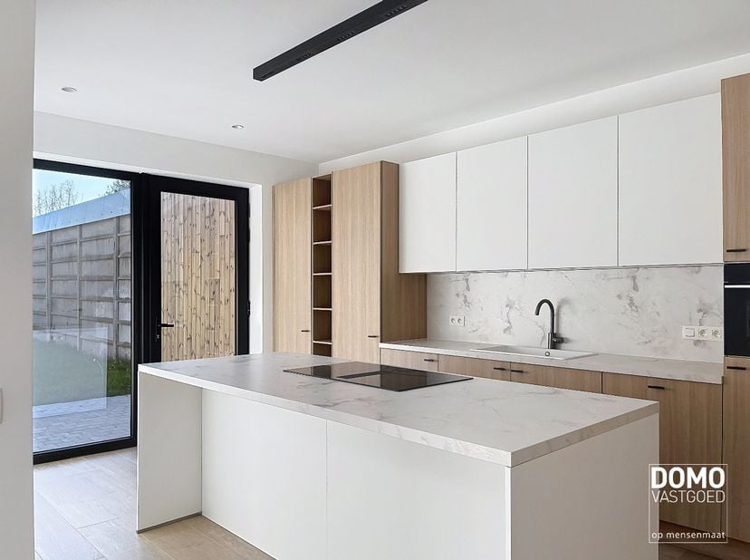 Heeft u interesse? Bekijk deze woning op onze website http://www.domovastgoed.be of contacteer ons op het nummer 011/96.49.96<br />
<br />
Bent u op z