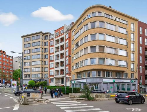                                         Appartement te koop in Schaarbeek, € 265.000
