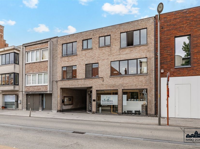 Bent u op zoek naar een instapklaar éénslaapkamerappartement mét garagebox in het hart van Sint-Gillis-Waas? Dan is dit zeker een bezoek waard!<br />