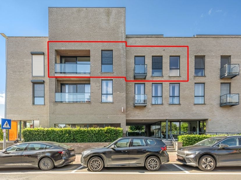 Dit mooie 3 slaapkamer appartement is gelegen in Herent in de Residentie Edelweiss op de 2de verdieping.&amp;nbsp; De ligging is vlakbij de dorpskern met