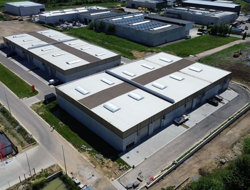                                         Bâtiment d’entreprise à vendre à Tielt, € 315.000
