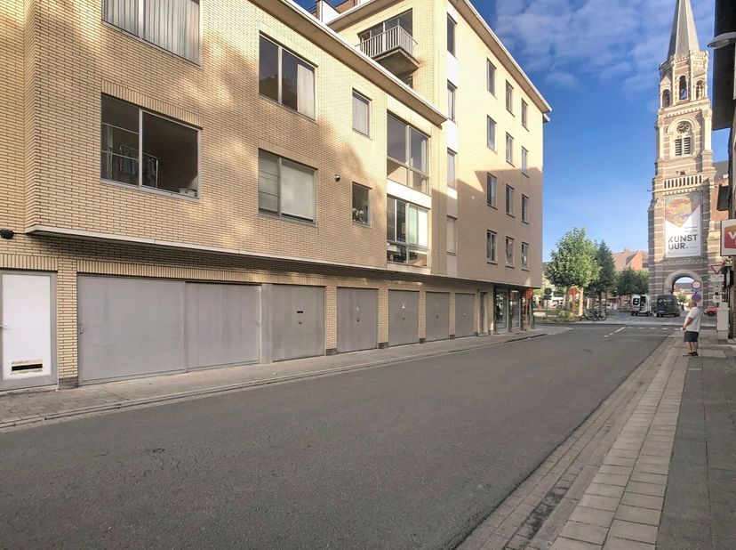 Appartement te koop in Torenstraat 7 bus 4,
                    8800 Roeselare