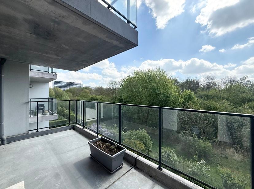 WOLUWE-SAINT-LAMBERT - In de onmiddellijke nabijheid van het Woluwe Shopping en het openbaar vervoer - Prachtig modern APPARTEMENT (2SLK/1BAD) van 100