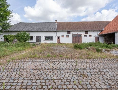                                         Boerderij te koop in Merchtem, € 500.000
