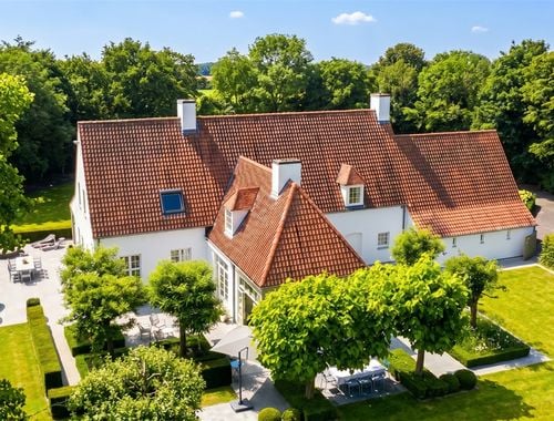                                         Buitenverblijf te koop in Gullegem, € 1.850.000

