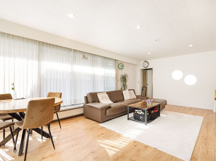 Open bebouwing op een perceel van negen are in Muizen<br />
<br />
Deze open bebouwing is gelegen aan de Leuvensesteenweg in Muizen. Een uitstekende