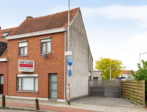                                         Eengezinswoning te koop in Ekeren, € 389.000
