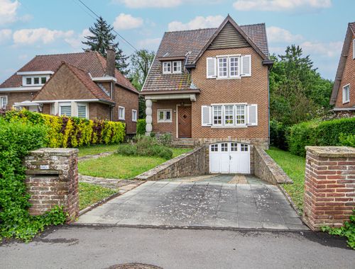                                         Villa te koop in Jamioulx, € 228.000
