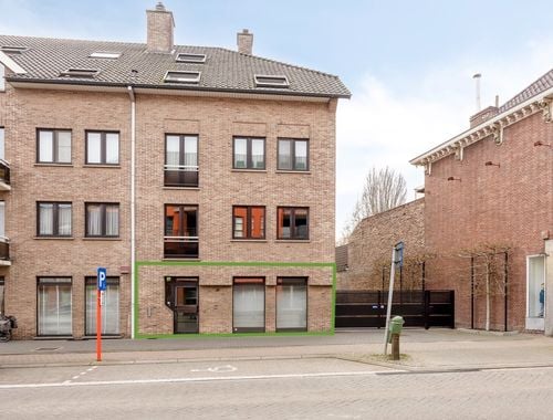                                         Rez-de-chaussée commercial à vendre à Bilzen, € 245.000
