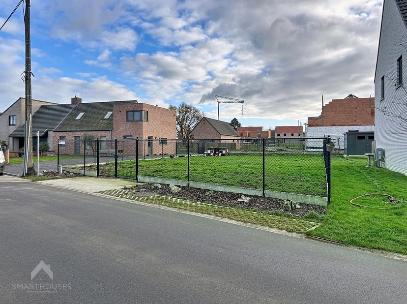 Terrain à vendre
                    à 8760 Meulebeke