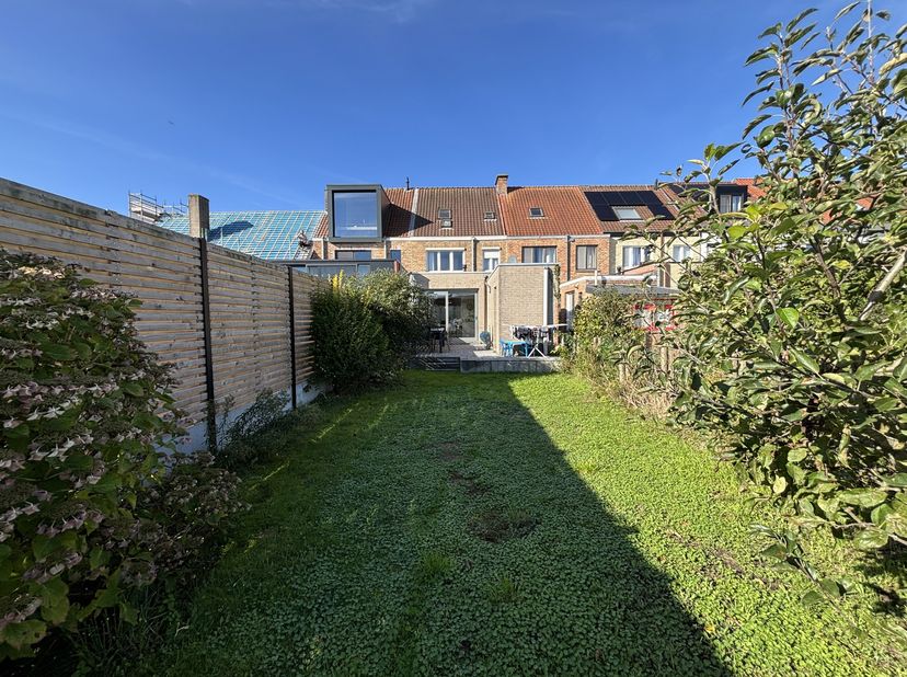 Huis te huur in De Mote 32,
                    8310 Sint-Kruis