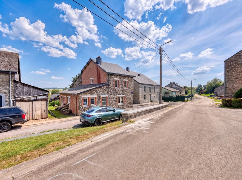Huis te koop
                    in 5575 Louette-Saint-Pierre