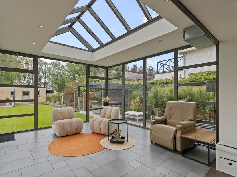 Huis te koop in Drieschouwen 64A,
                    9190 Stekene