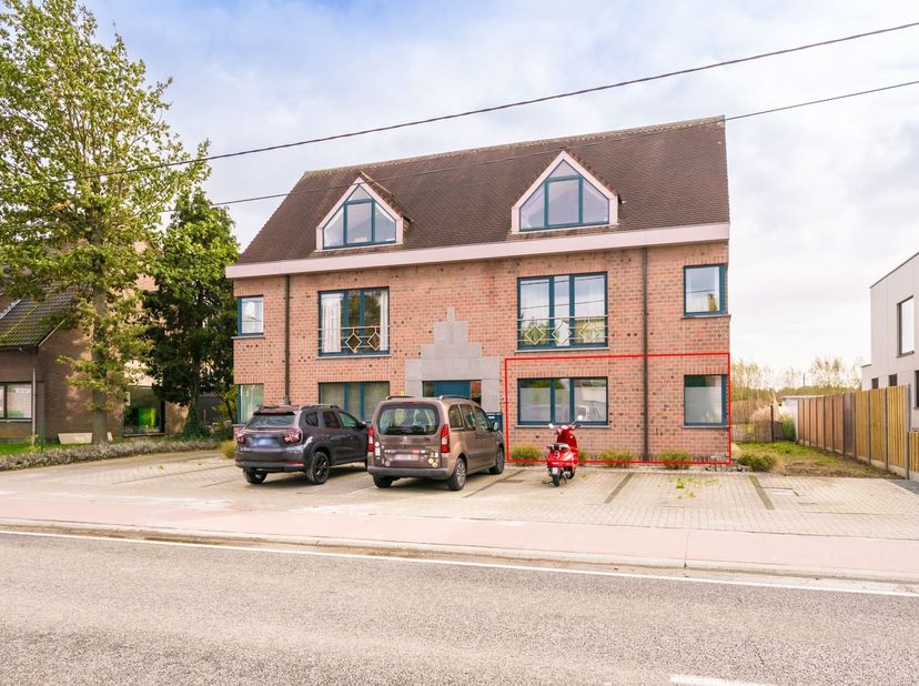 Appartement au rez-de-chaussée avec 2 chambres et jardin à Sint-Katelijne-Waver / Bonheiden<br />
<br />
<br />
Ce bel appartement au rez-de-chauss