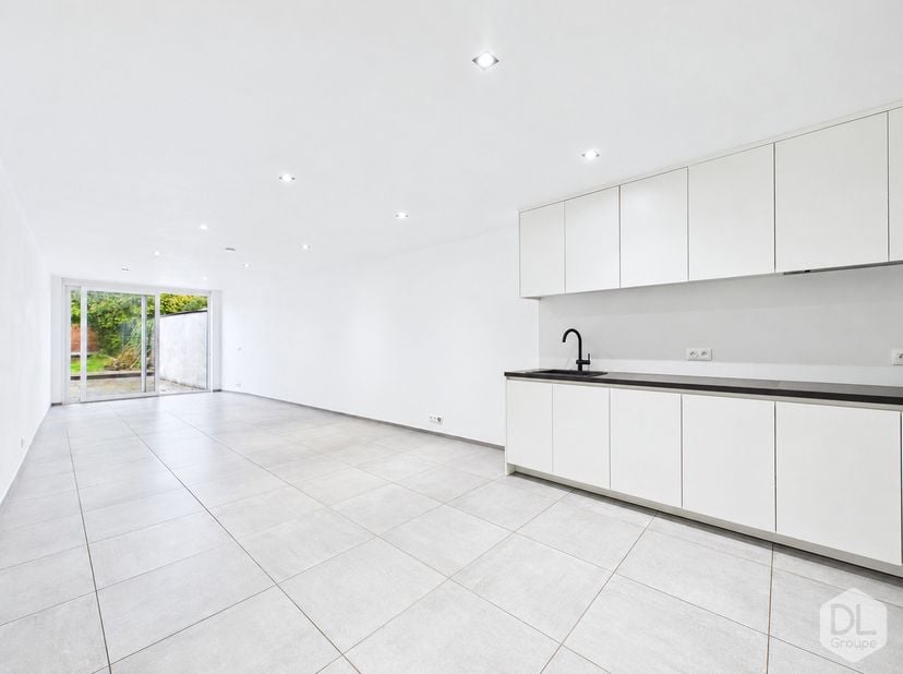 Huis te koop in ,
                    7700 Moeskroen
