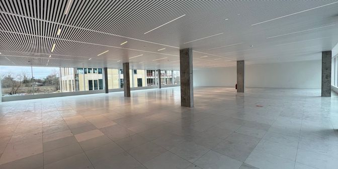 Bedrijfsvastgoed te huur in Paula Marckxstraat 1, 9051 Sint-Denijs-Westrem