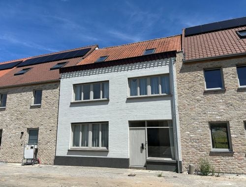                                         Rijwoning te koop in Vinkem, € 275.000
