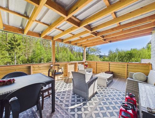                                         Chalet à vendre à Rendeux, € 295.000

